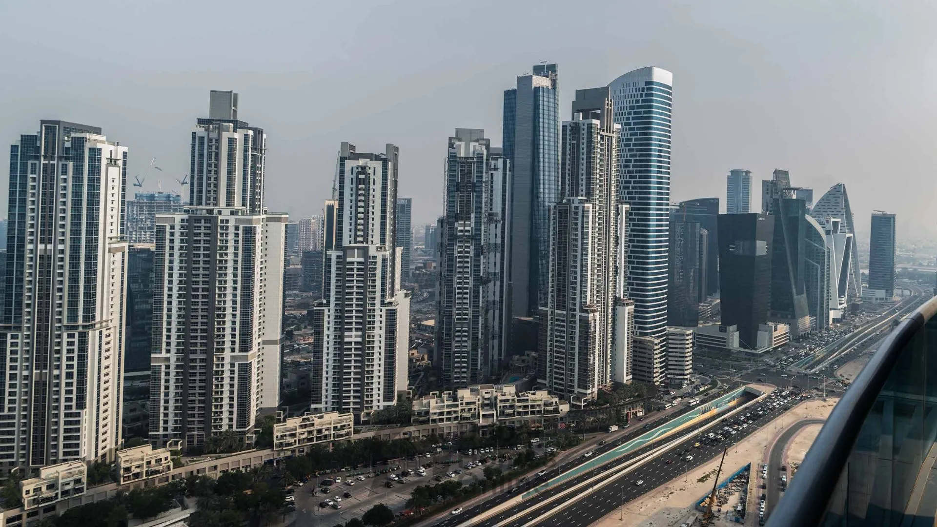 شقق برج فالكون من شركة افينيو العقارية: شقق جاهزة للبيع في دبي في منطقة الخليج التجاري