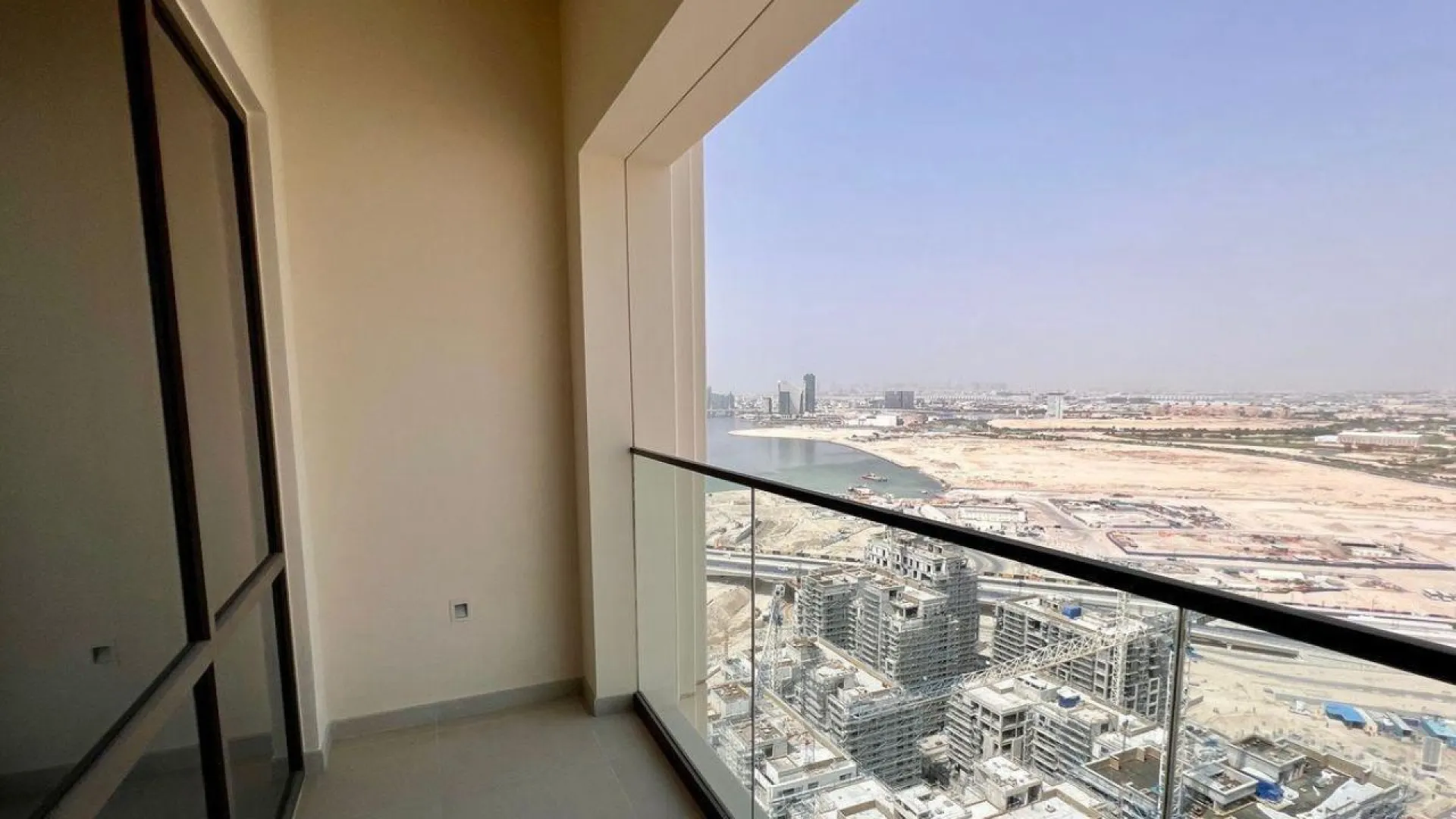 Apartamento de 1 dormitorio en alquiler en Vida Residences en Creek Beach | Dubai Creek Harbour