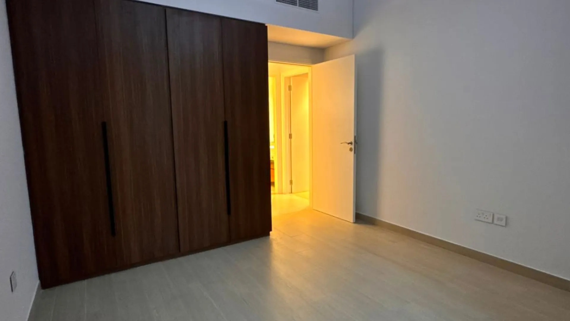 Moderne 2-Zimmer-Wohnung zur Miete in Madinat Jumeirah Living, Dubai
