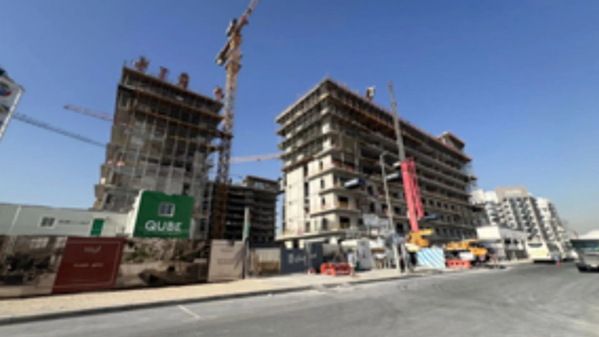 Vollständig fertiggestelltes Studio zum Verkauf in Beach Oasis 2 von Azizi in Dubai Studio City