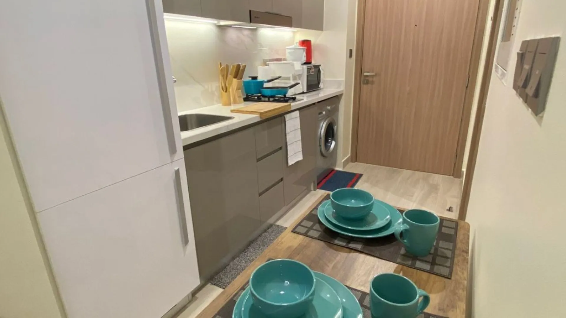 Exklusives, voll möbliertes Studio zum Verkauf in der Azizi Farhad Residence, Al Jaddaf