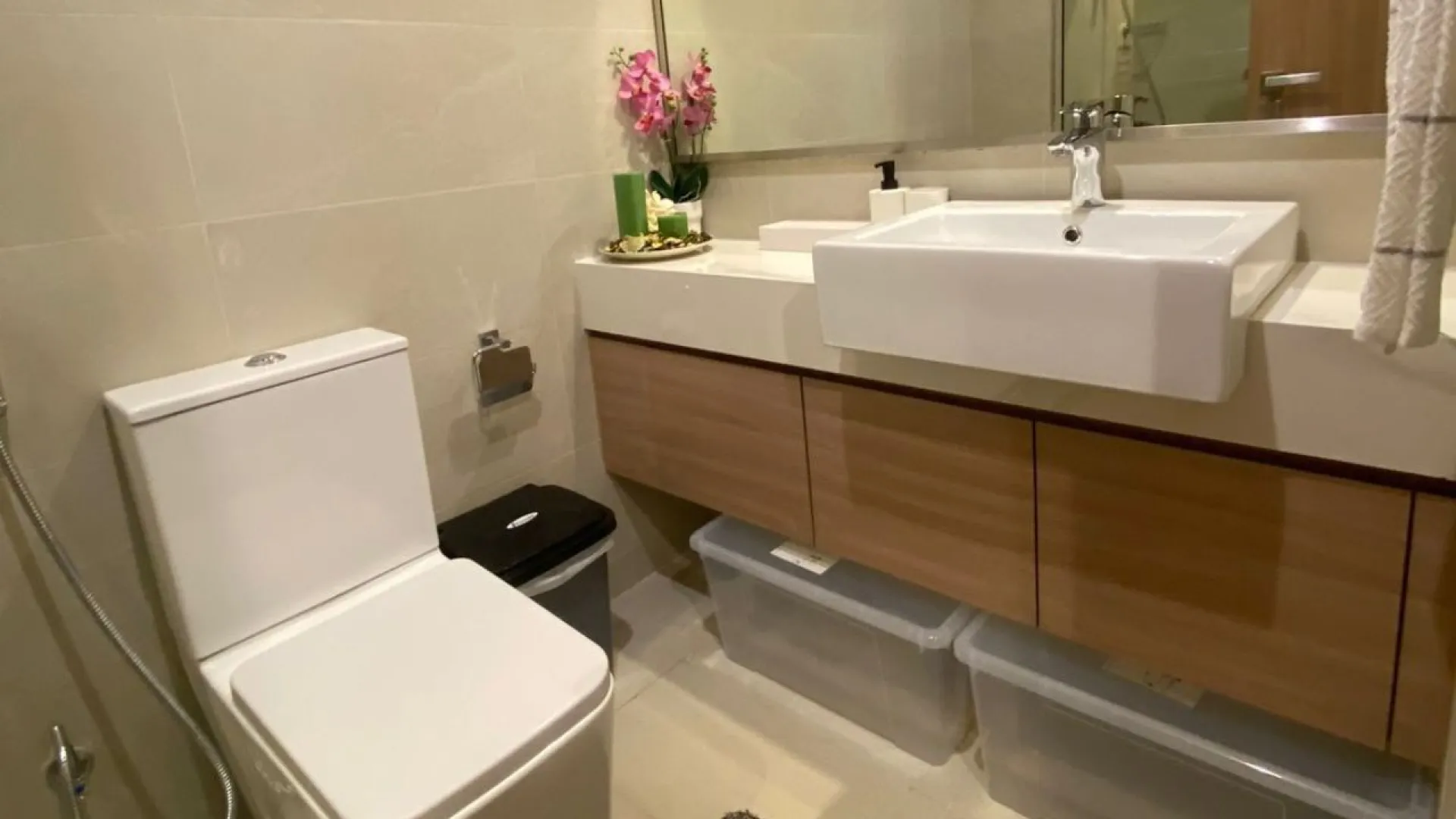 Exklusives, voll möbliertes Studio zum Verkauf in der Azizi Farhad Residence, Al Jaddaf