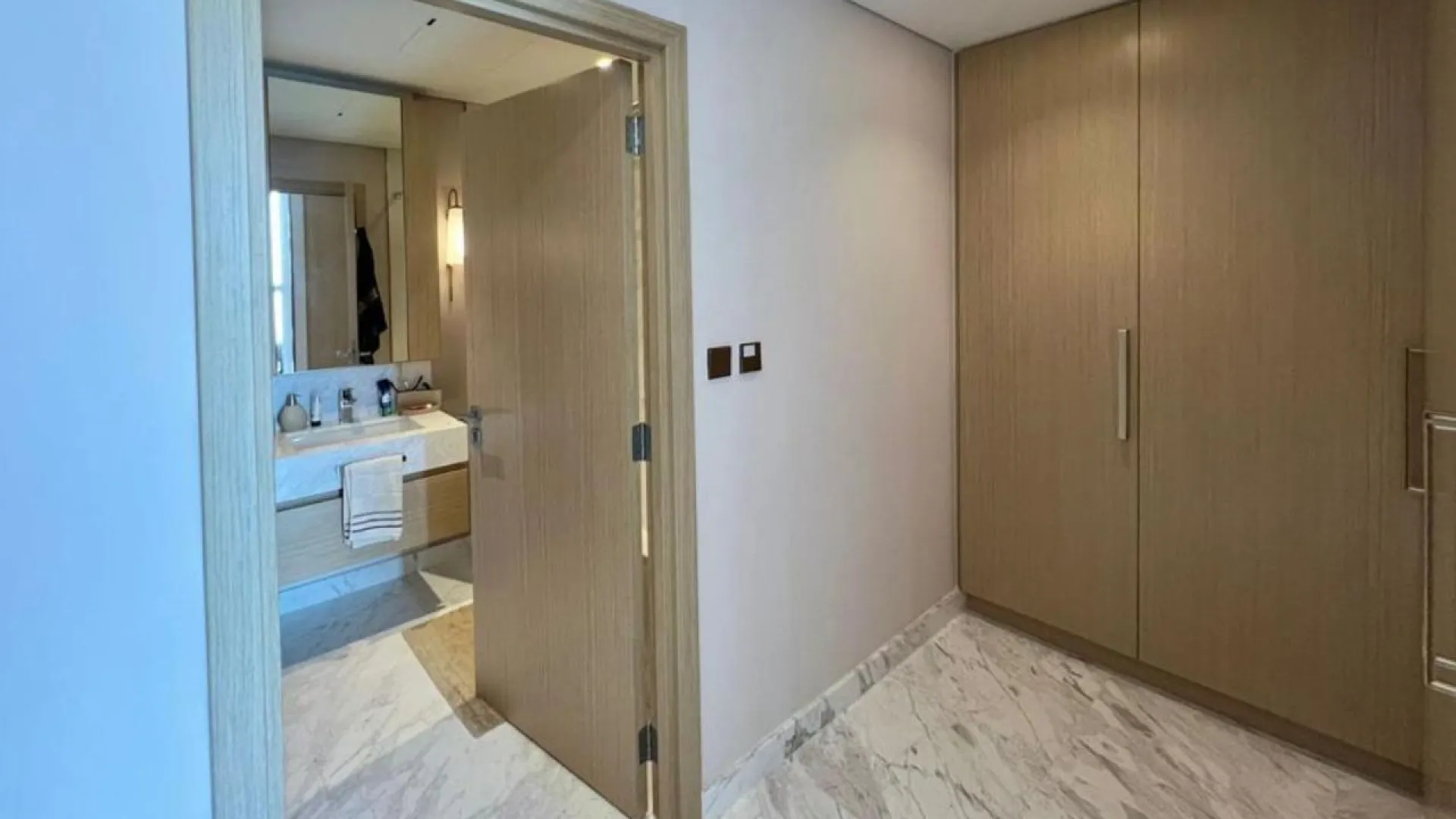 Luxuriöses 3-Zimmer-Penthouse mit Personalzimmer zum Verkauf in 17 Icon Bay, Dubai Creek Harbour