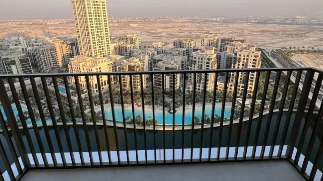 شقة مفروشة بالكامل مكونة من غرفتي نوم للبيع بإطلالة على القناة في كريك بالاس، دبي كريك هاربور