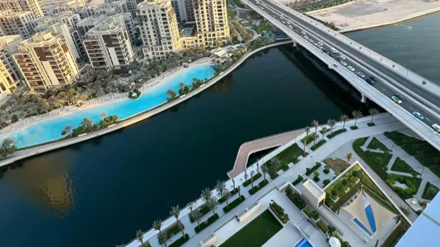 شقة مفروشة بالكامل مكونة من غرفتي نوم للبيع بإطلالة على القناة في كريك بالاس، دبي كريك هاربور