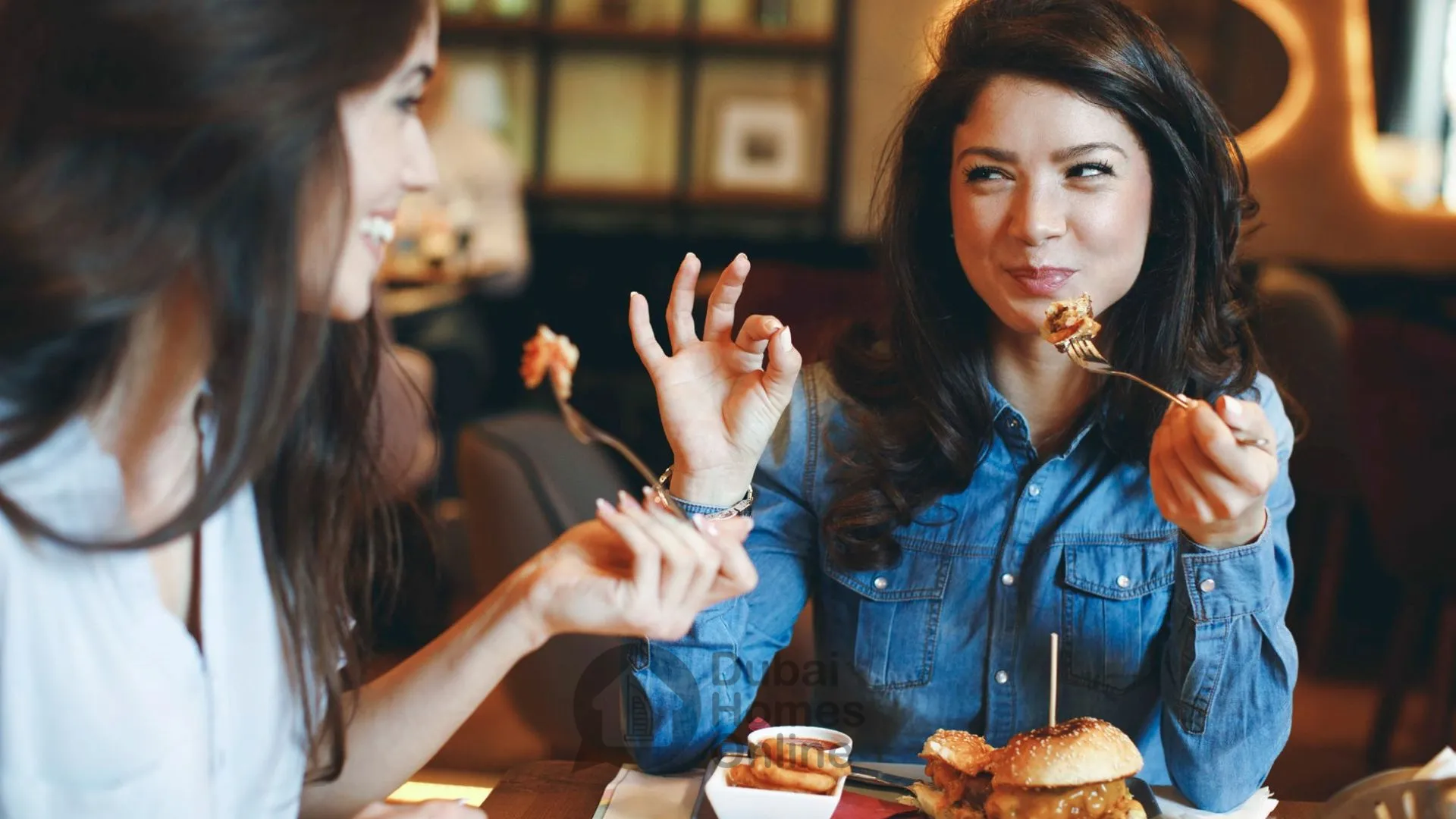 خرید خانه در پروژه مسکونی آپارتمان های تیرازو ترف هلدینگ در منطقه جی وی سی دبی