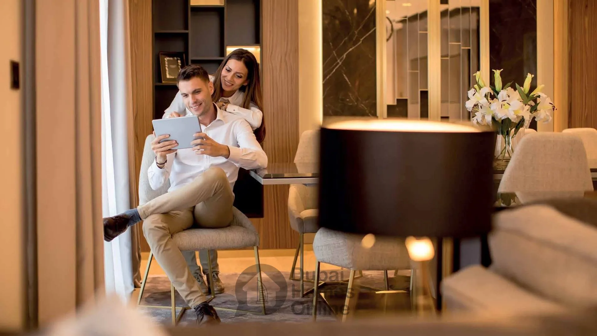 شقق أكسفورد 212 للبيع من إيمان في قرية جميرا الدائرية في دبي