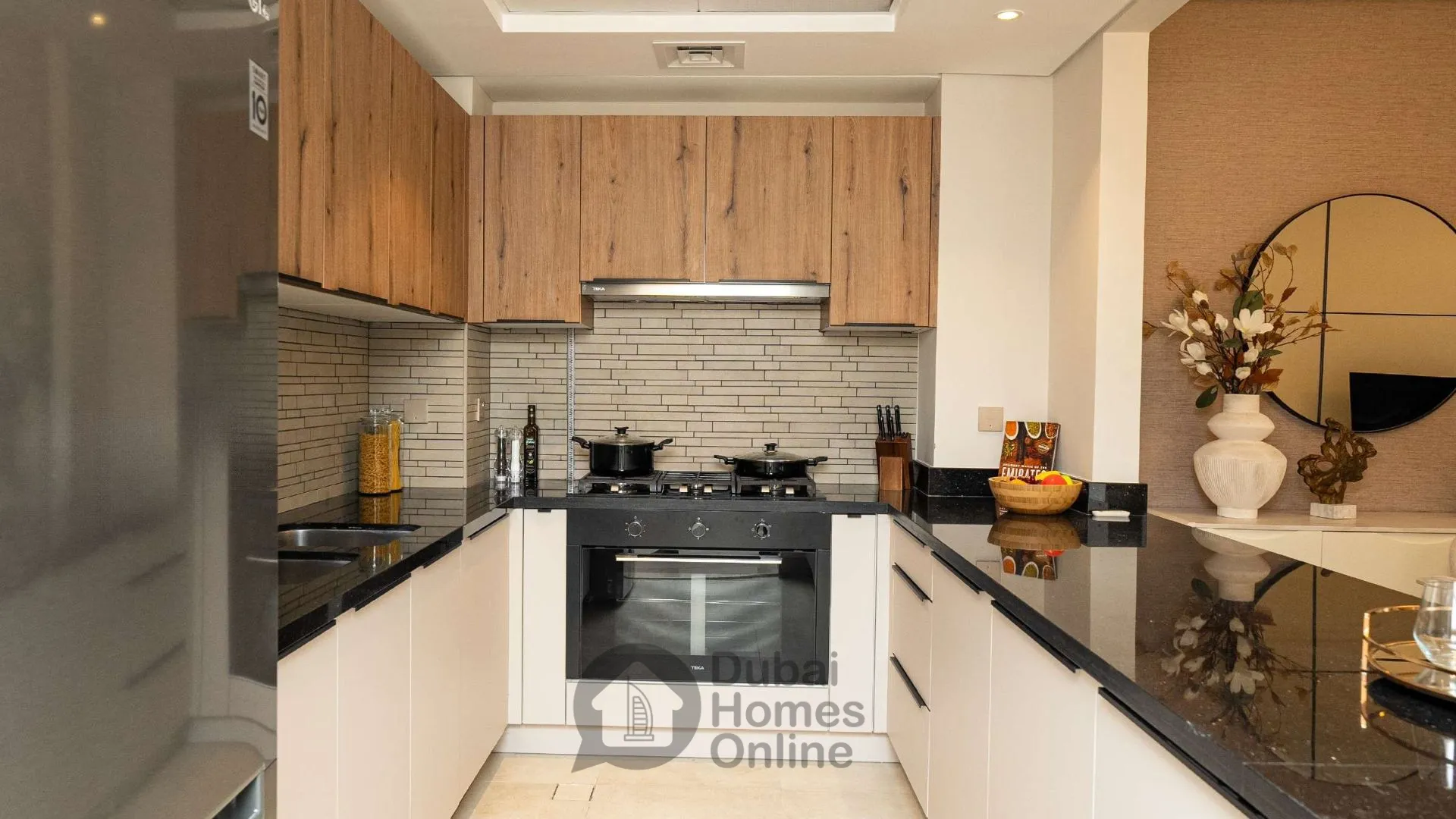 آپارتمان های الگانز دانوب برای فروش در منطقه جی وی سی دبی